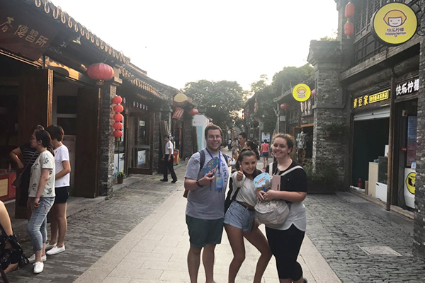 Visiting Dongguan Street in Yangzhou